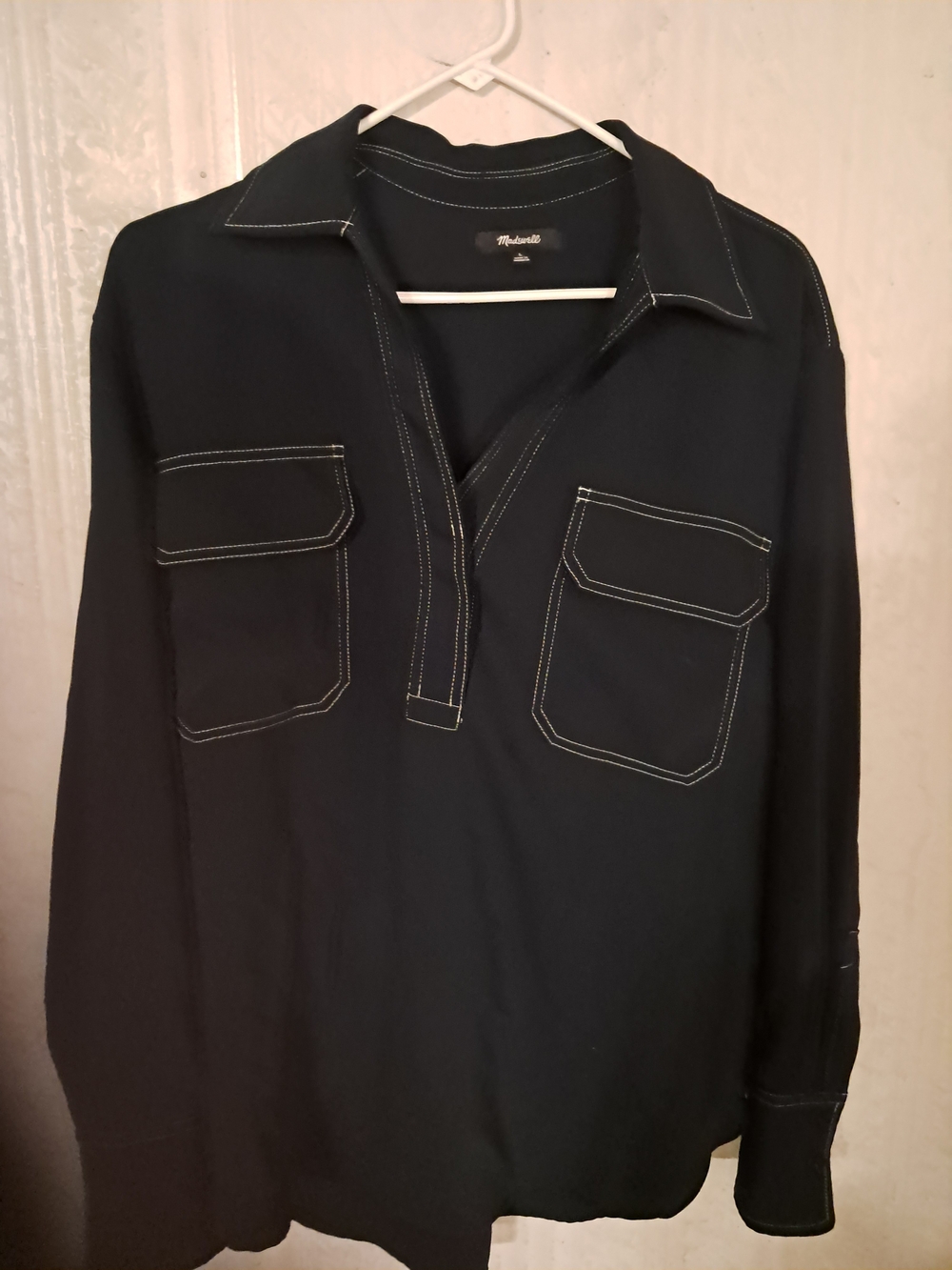 Madewell Black Long-Sleeve Button Down Shirt with Contrast Stitching